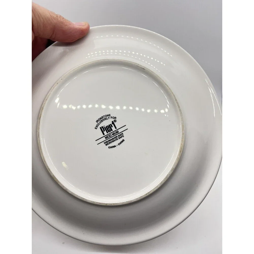 Pier 1 Mod Mum 8' Dessert Salad Plate Red Flower Black White
